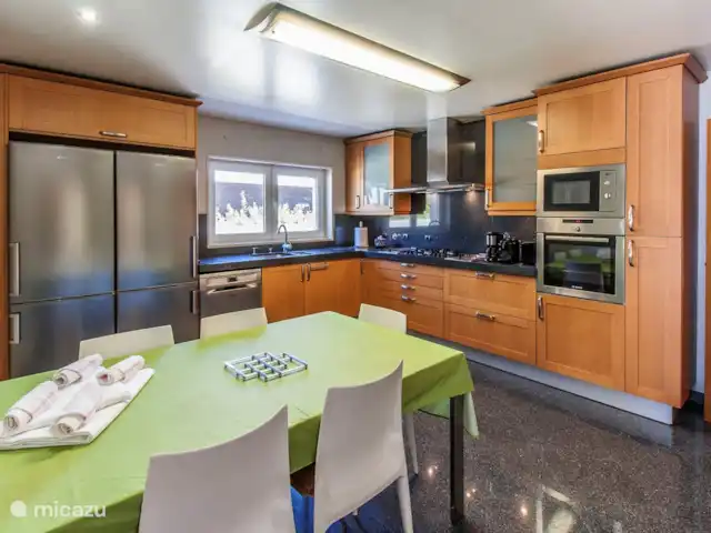 Villa Verdi en Portugal, Costa de Lisboa, Aroeira - villa cocina