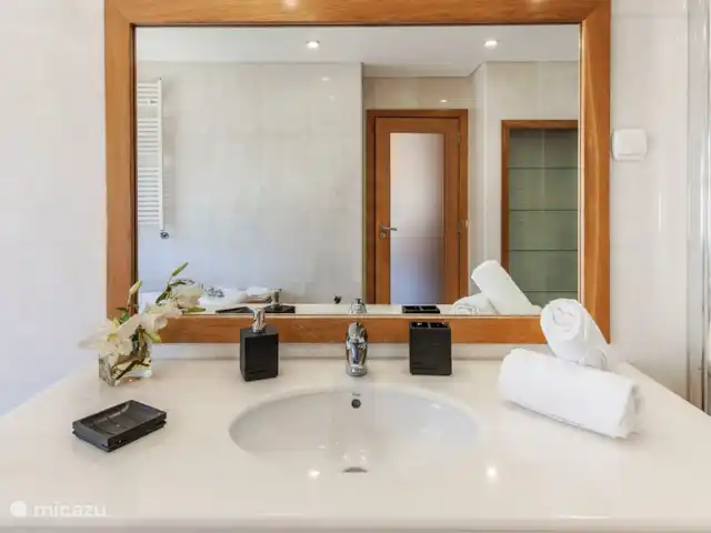 Villa Verdi en Portugal, Costa de Lisboa, Aroeira - villa Baño