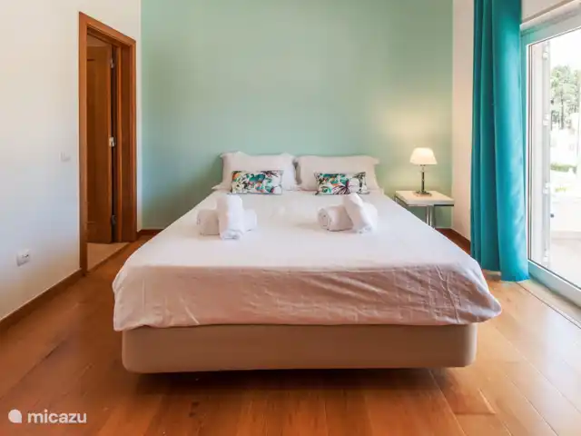 Villa Verdi en Portugal, Costa de Lisboa, Aroeira - villa Dormitorio
