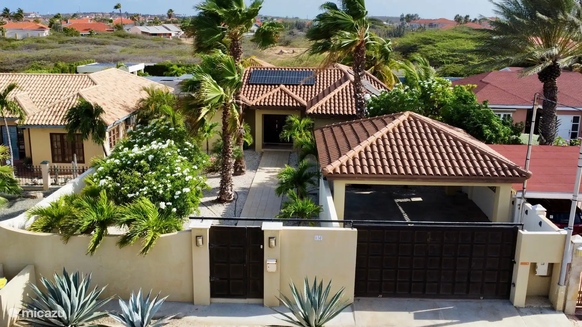 Vorderseite des Hauses