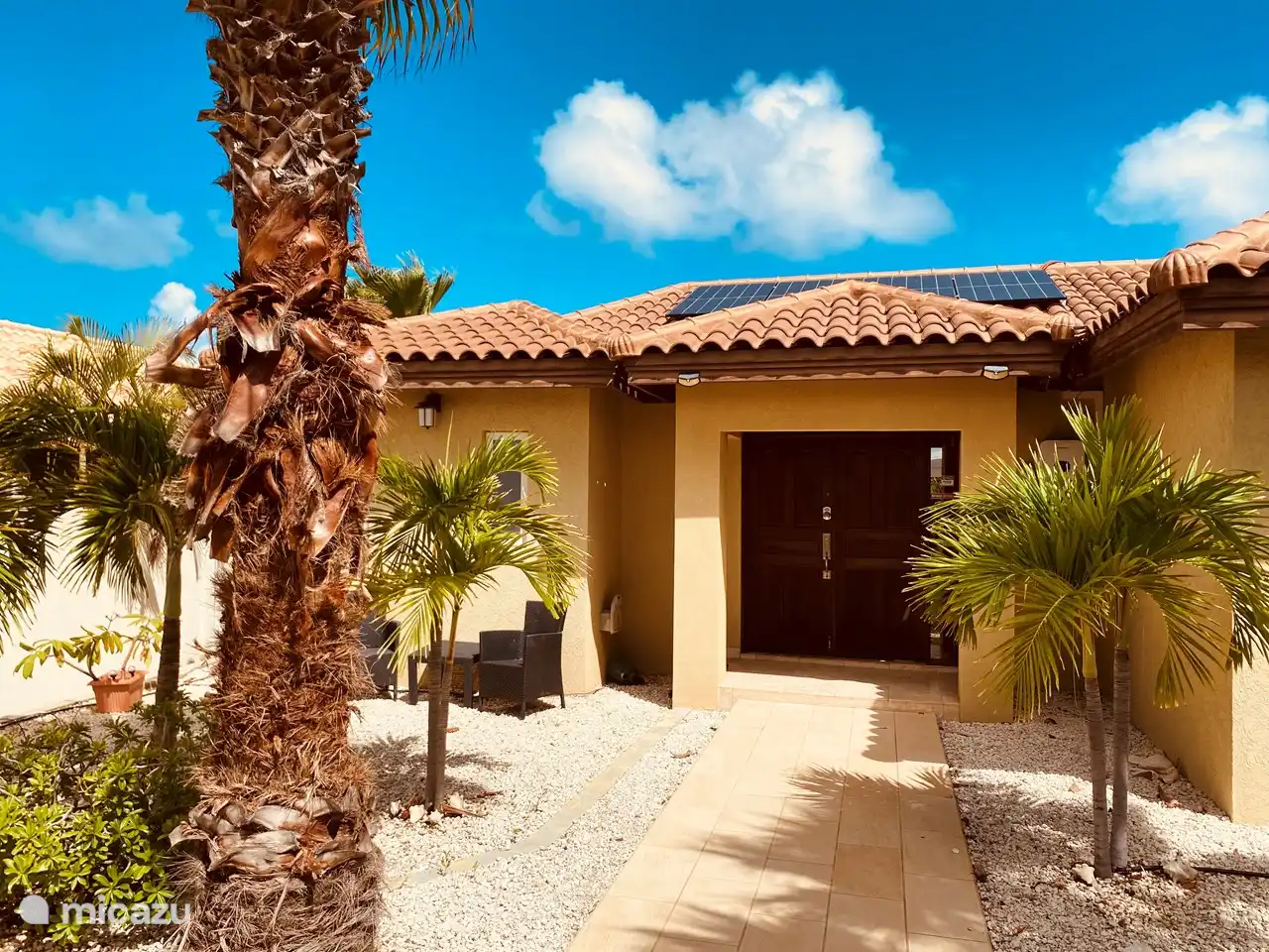 Eingang zum Vorderhaus