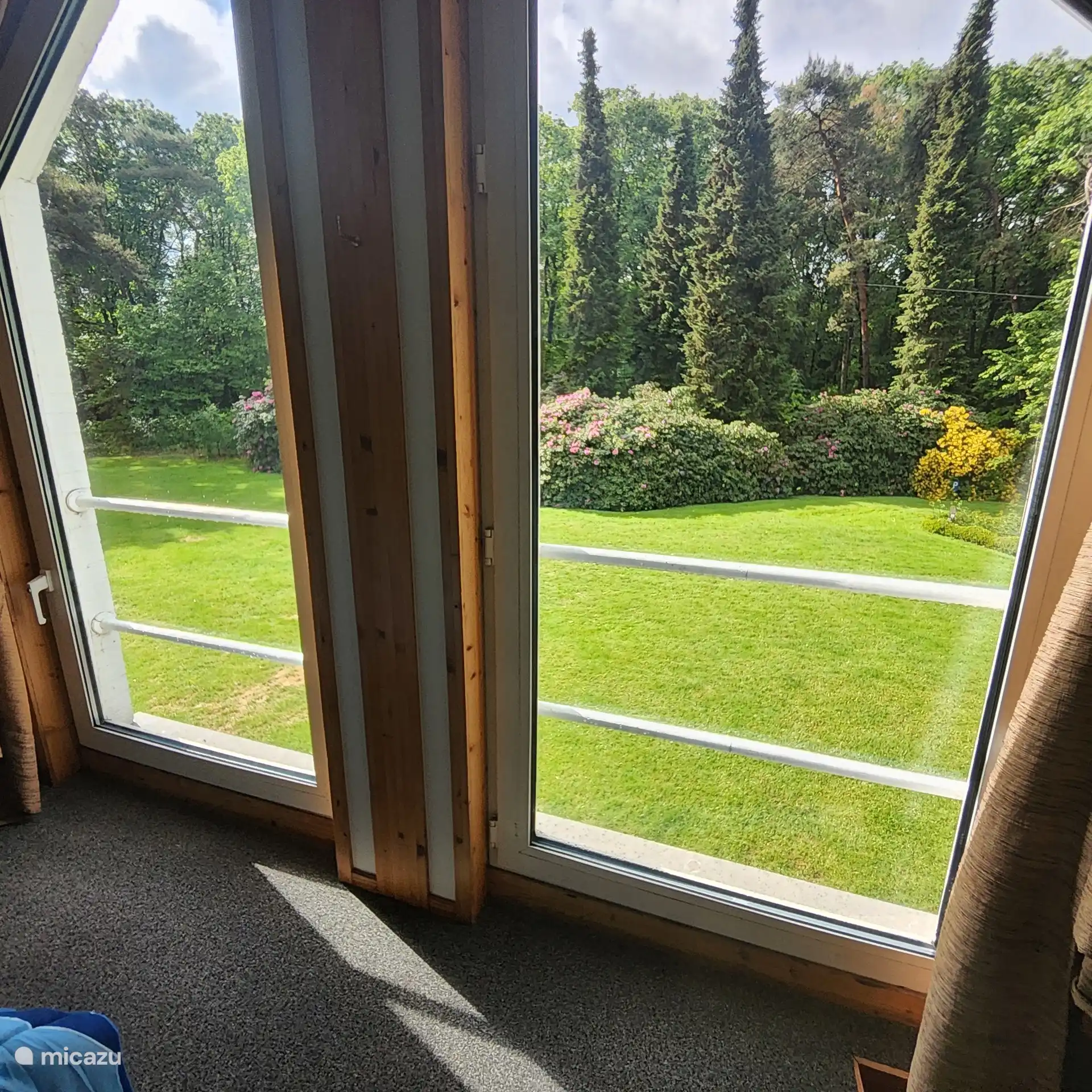 uitzicht vanuit slaapkamer
