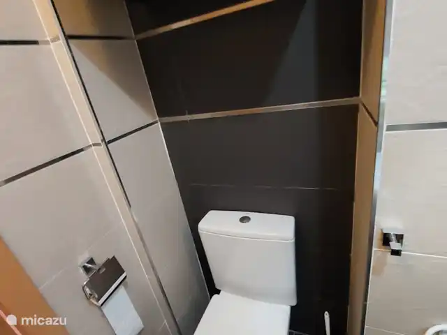 Benalmadena Penthouse ALL-IN | Espagne, Costa del Sol, Benalmádena - appartement Salle de bain avec douche et toilette