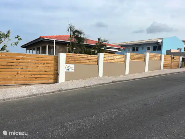 Location de Vacances Curaçao, Banda Ariba (est), Jan Thiel, appartement - Kas di Jola Streetvieuw