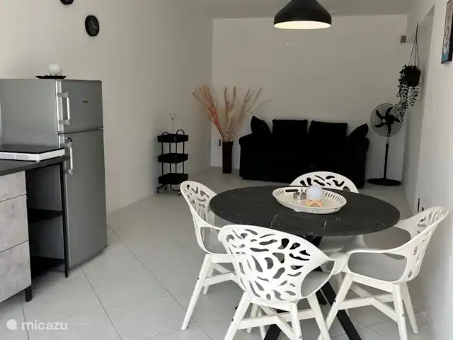 Location de Vacances Curaçao, Banda Ariba (est), Jan Thiel, appartement - Kas di Jola Séjour avec canapé-lit