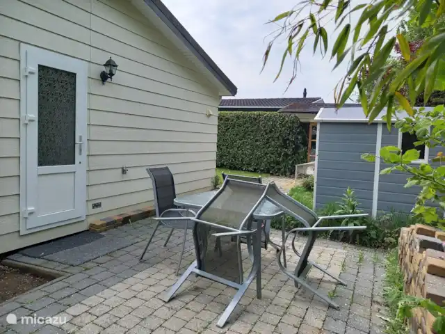Chaletbos Veluwe vakantiewoning huren in Nederland, Gelderland, Voorthuizen - chalet achtertuin-noordkant