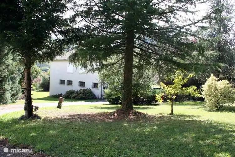 The house is surrounded by a large garden where you can always find a nice place to stay