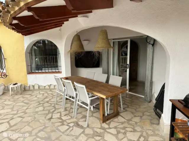 Villa Helios huren in Spanje, Costa Blanca, Moraira - villa De Naya overdag!! Heerlijke eettafel met comfortabele stoelen!