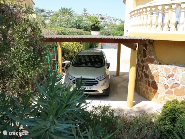Villa Helios huren in Spanje, Costa Blanca, Moraira - villa Villa Helios biedt ruime parkeer mogelijkheid voor 3-4 auto’s en een carport!
