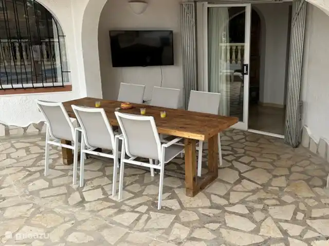 Villa Helios huren in Spanje, Costa Blanca, Moraira - villa De Naya overdag!! Heerlijke eettafel met comfortabele stoelen!