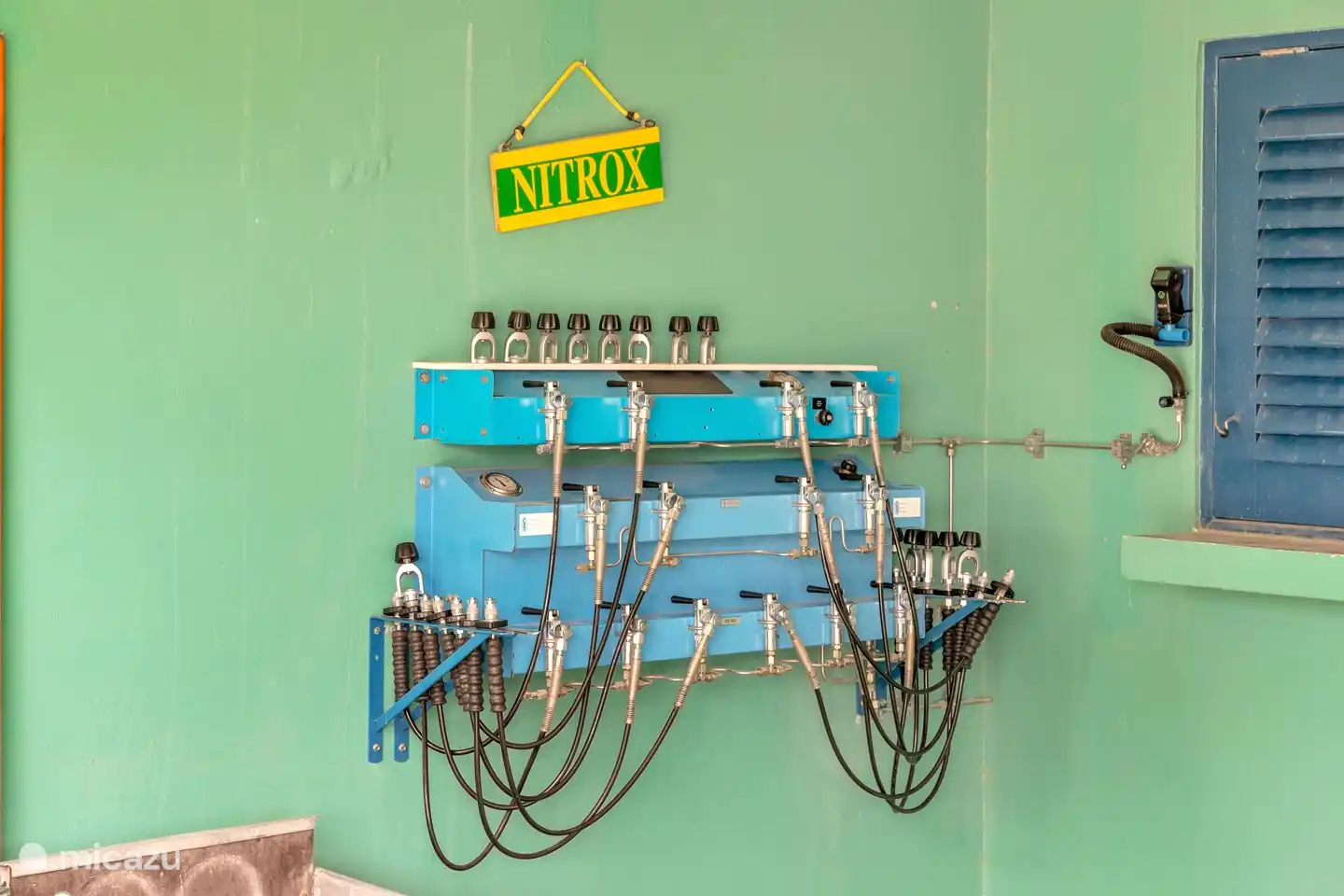 Escuela de buceo en el resort