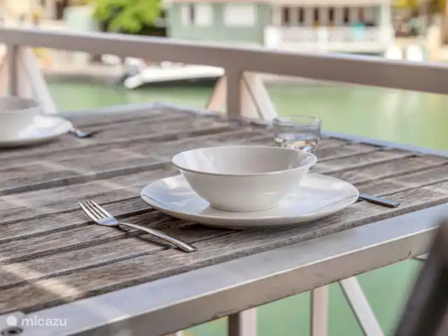 Caribbean Court | Harbor View | Bonaire, Bonaire, Kralendijk - appartement Balcon