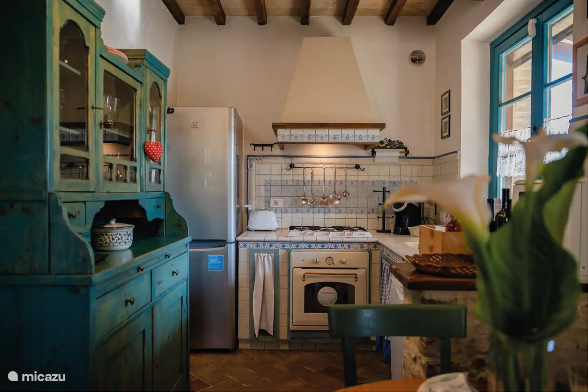 Salón-comedor con cocina.