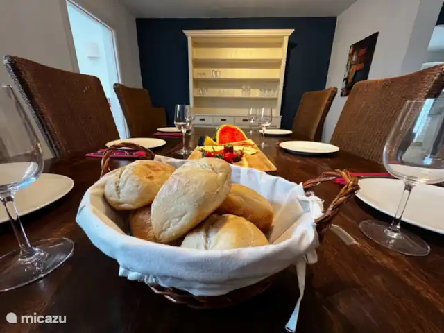 Casa el Girasol en España, Valencia, Montroy - villa Comedor con espacio para 10 personas. para los raros momentos en que el sol no brilla