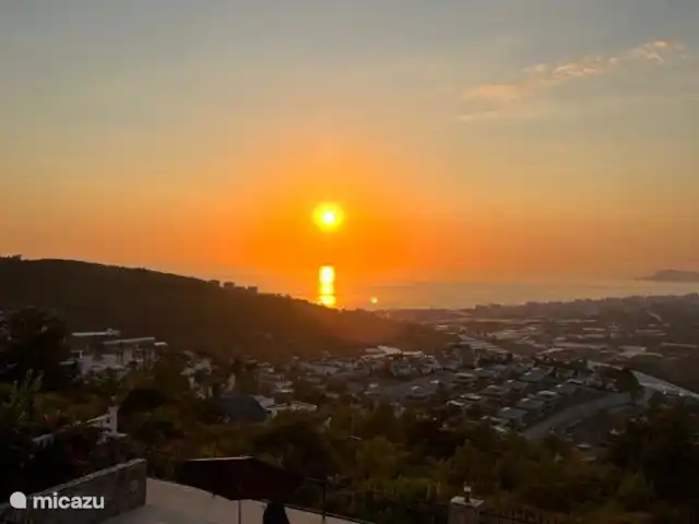 Jasmin | Turquie, Riviera Turque, Alanya - villa Soleil brillant sur la mer le matin et le soir