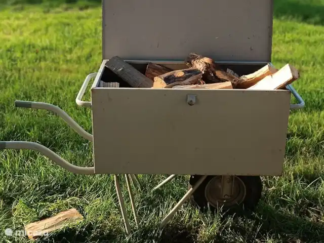 Kromven On Wheels huren in België, Antwerpen, Merksplas - camper / jacht / woonboot kruiwagen hout