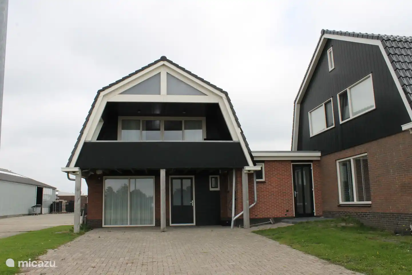 Bloemenpracht in Netherlands, North Holland, Breezand - Apartment