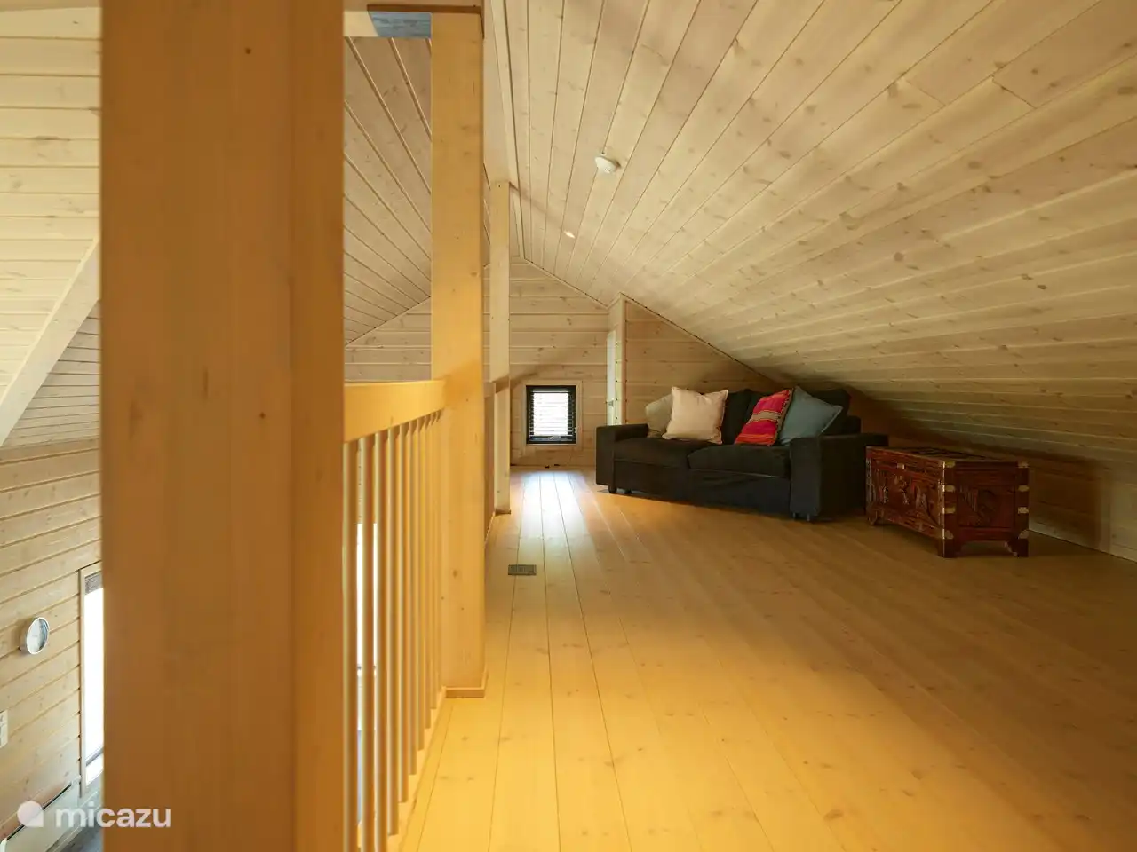 Le loft avec canapé-lit. 