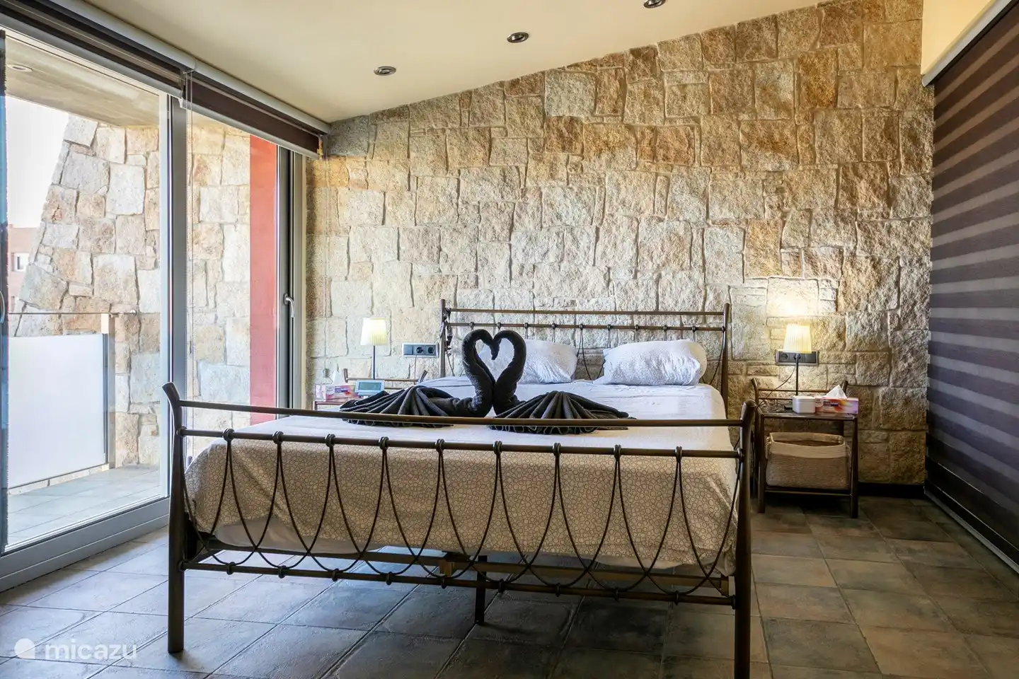 2 double bedroom on the first floor with an en-suite bathroom