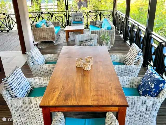 Blue Bay Villa Individuelle Azur | Curaçao, Curaçao-Centre, Blue Bay - villa Coin repas dans un jardin tropical