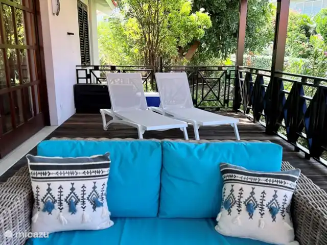 Blue Bay Villa Individuelle Azur | Curaçao, Curaçao-Centre, Blue Bay - villa Détendez-vous sur le porche