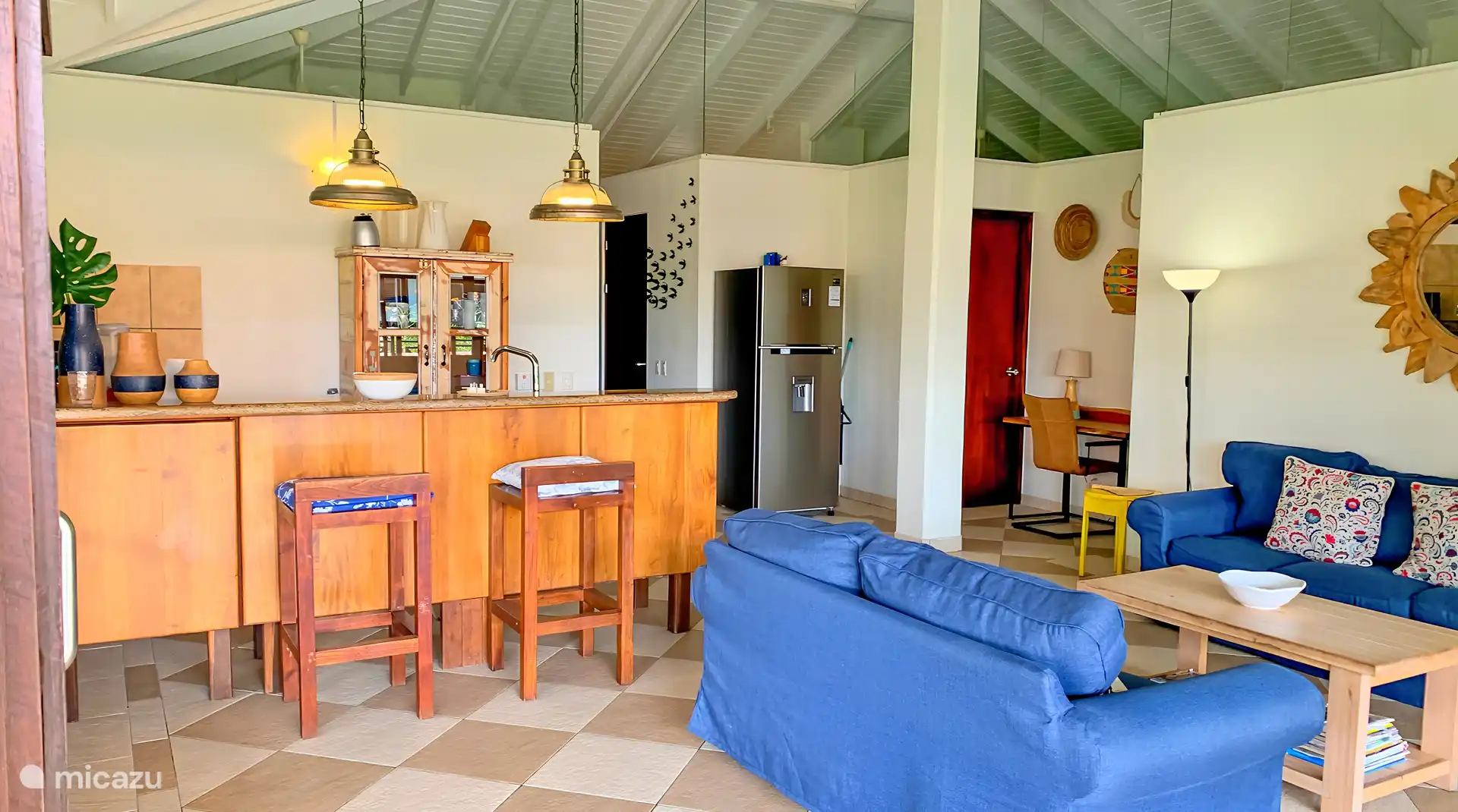 Salon et cuisine ouverte