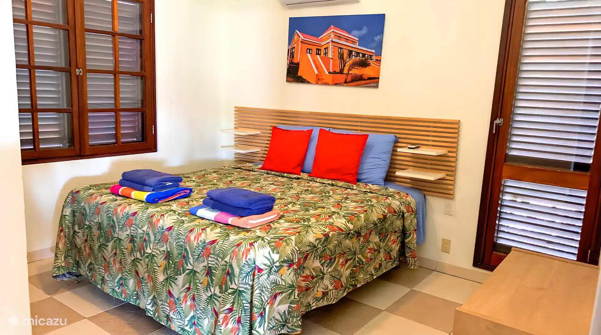 Chambre 2 avec salle de bain attenante