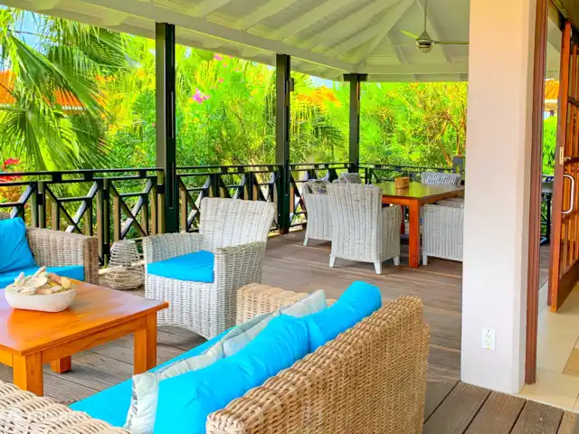 Blue Bay Villa Individuelle Azur | Curaçao, Curaçao-Centre, Blue Bay - villa salon confortable situé dans un jardin tropical avec beaucoup d'intimité