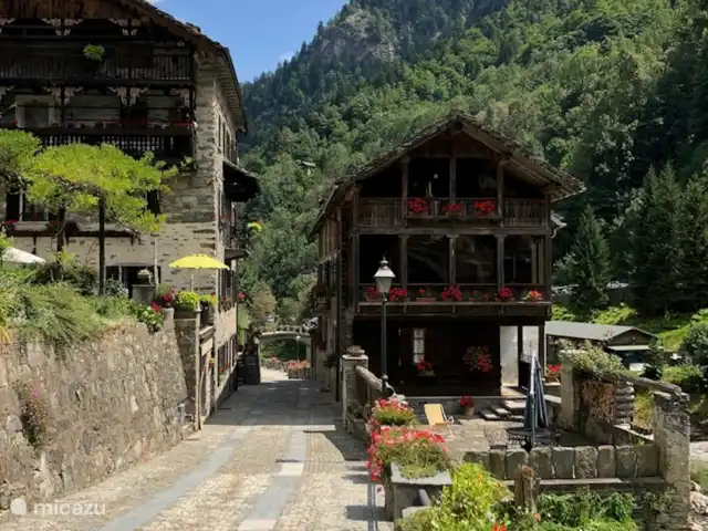 Chalet de Montagne Valsesia Stella | Italie, Piémont, Varallo Sesia - appartement Maisons Walser à Rassa, un véritable village authentique dans la vallée de la Valsesia.