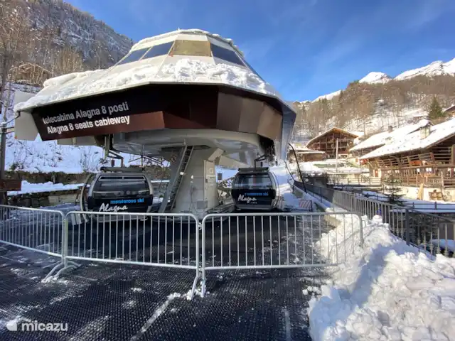 Chalet de Montagne Valsesia Stella | Italie, Piémont, Varallo Sesia - appartement La télécabine d’Alagna Valsesia vous emmène à une altitude de 3000 mètres.