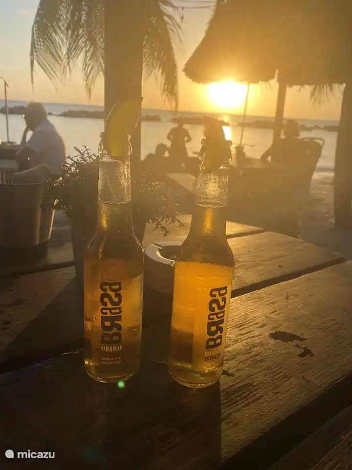 Sunset Mambo Beach, 1.8 km.