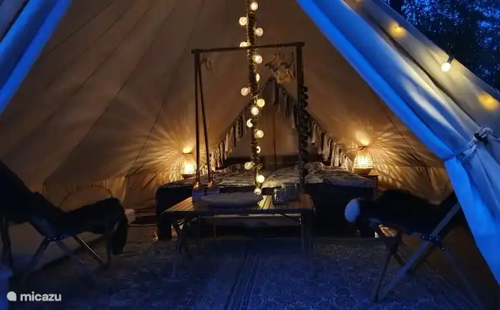 Location de Vacances Puy-de-Dôme, France, glamping / tente safari / yourte - Tente cloche l’Aigle ( 2/4 pers )