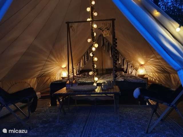 Casa vacacional Francia, Puy-de-Dôme, Gouttières – camping con glamour/yurta/tienda safari Bell-tent l'Aigle ( 4 pers )