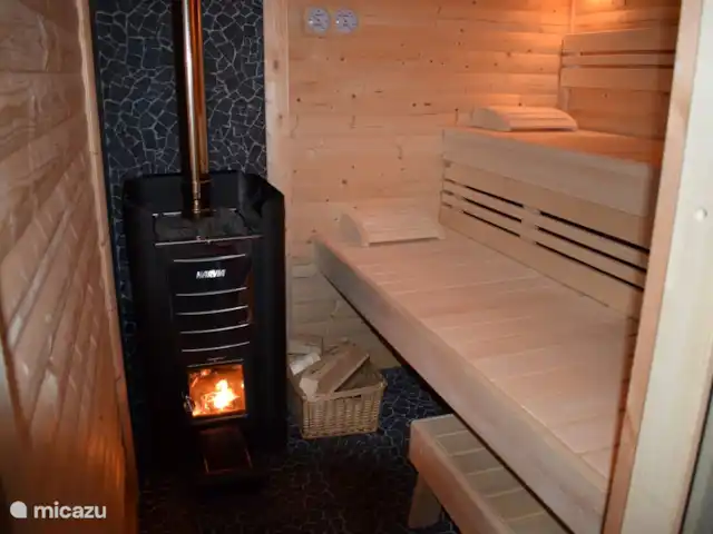 Tente cloche l’Aigle ( 2/4 pers ) | France, Puy-de-Dôme, Gouttières - glamping / tente safari / yourte Sauna Finlandais