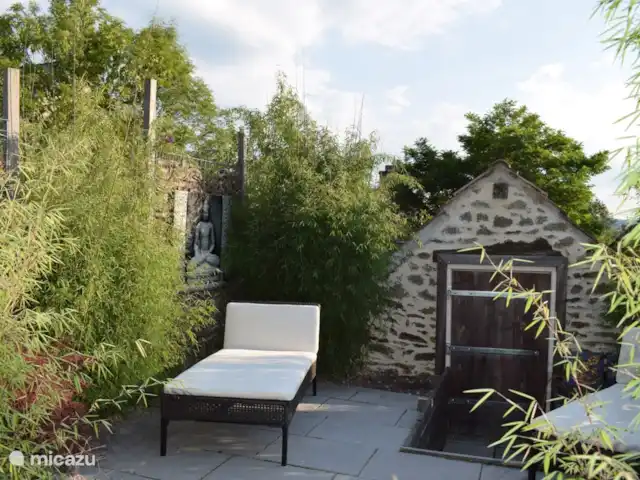 Tente cloche l’Aigle ( 2/4 pers ) | France, Puy-de-Dôme, Gouttières - glamping / tente safari / yourte Jardin des saunas