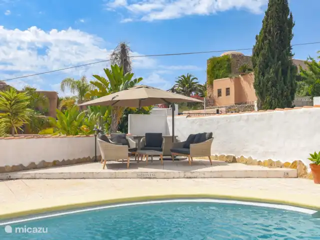 Casa Buenos Tiempos | Espagne, Costa Blanca, Moraira - villa Il y a deux parasols mobiles.