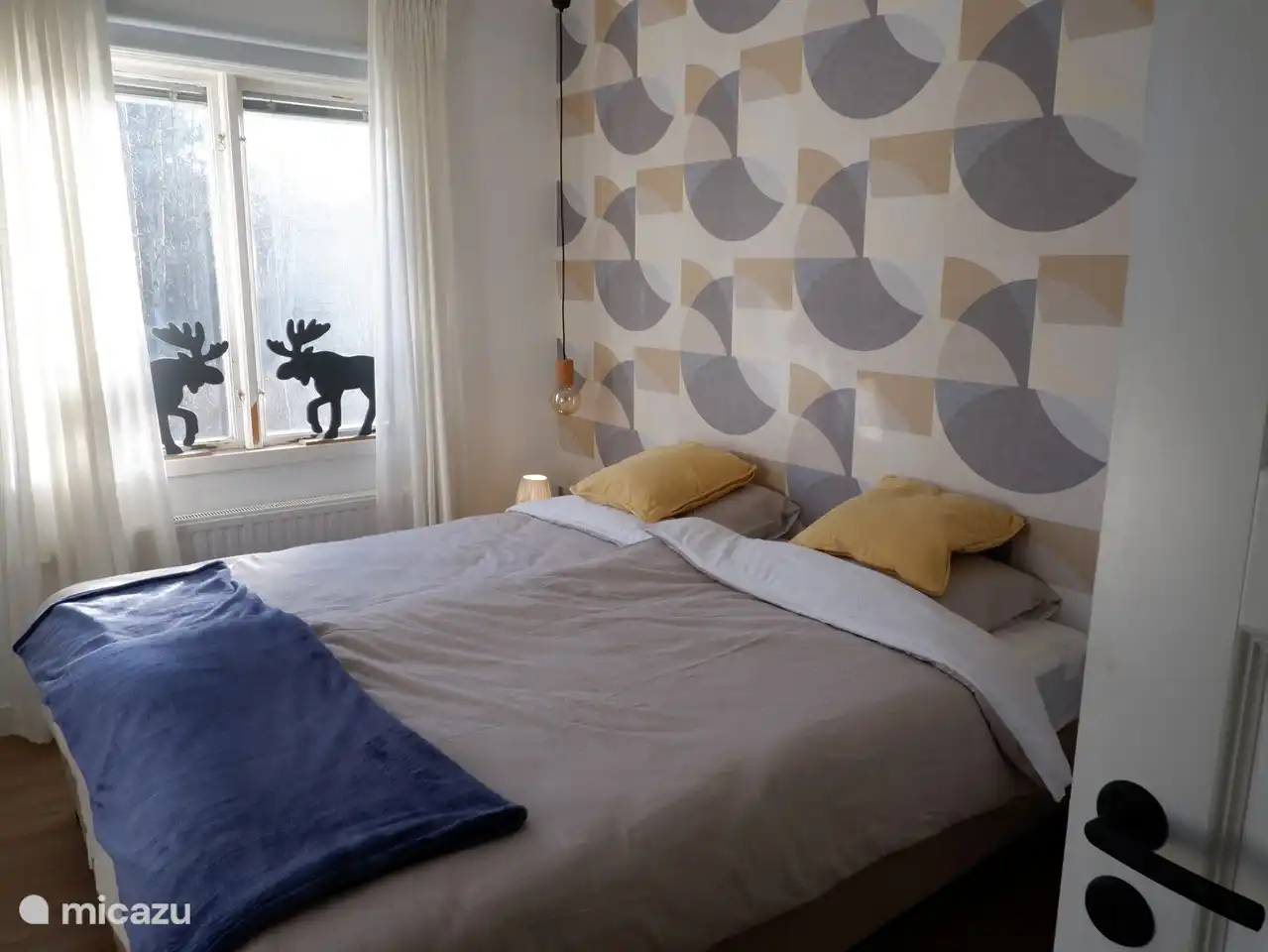 Schlafzimmer 1: ein Doppelbett aus 2 zusammengeschobenen Boxspringbetten