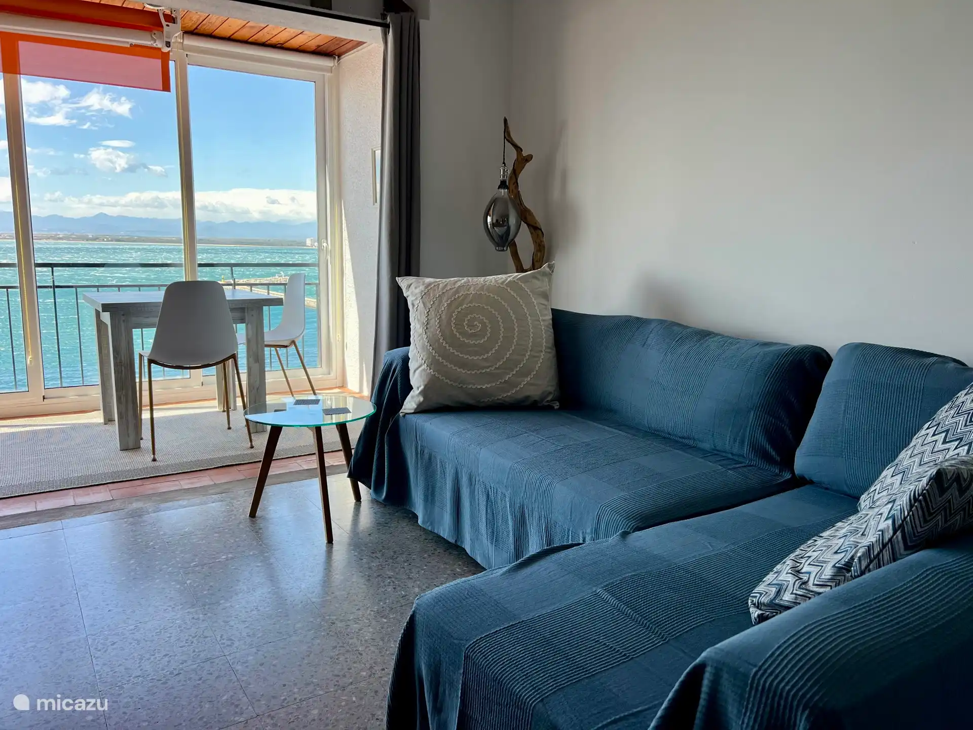 Auch die Aussicht aus dem Wohnzimmer ist toll.