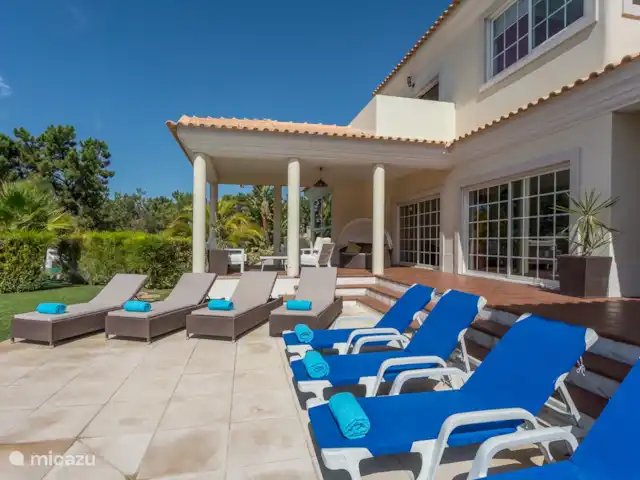 Villa Amalia | Portugal, Setúbal, Grandola - villa chaises longues