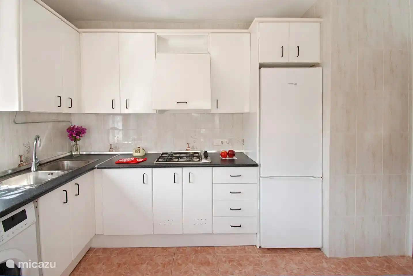 She is light and spacious.