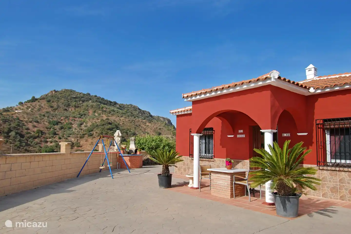 Come and relax in El Deseo, your own holiday paradise.