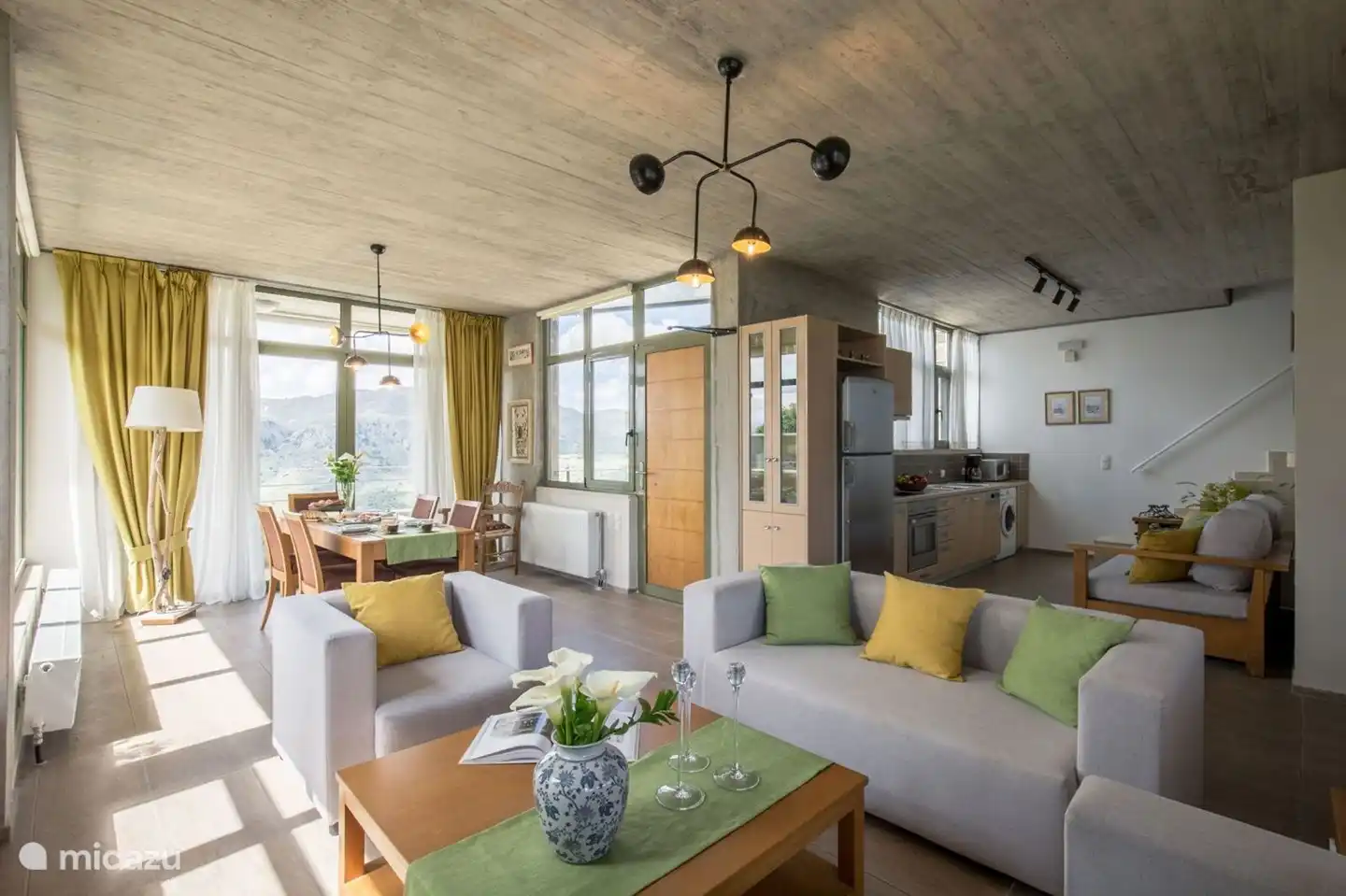 Wohnzimmer und Küche Daphne