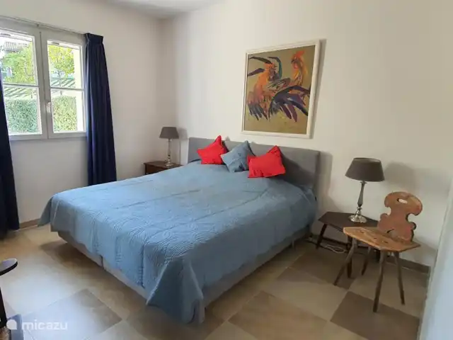 Vakantievilla Fleur de Lys huren in Frankrijk, Charente, Rouzède - villa Slaapkamer 3, boxspring 1.80 x 2.00m, 2x eenpersoons dekbed, ruime kast