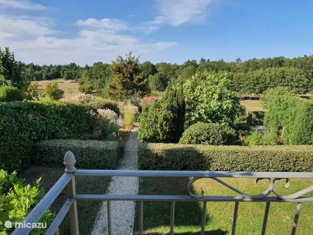 Vakantievilla Fleur de Lys huren in Frankrijk, Charente, Rouzède - villa Uitzicht op tuin