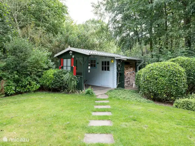 Maison de plain-pied 48 | Pays-Bas, Drenthe, Exloo - bungalow Abri de jardin pour entreposer les vélos et pour recharger les batteries et entreposer le bois de chauffage