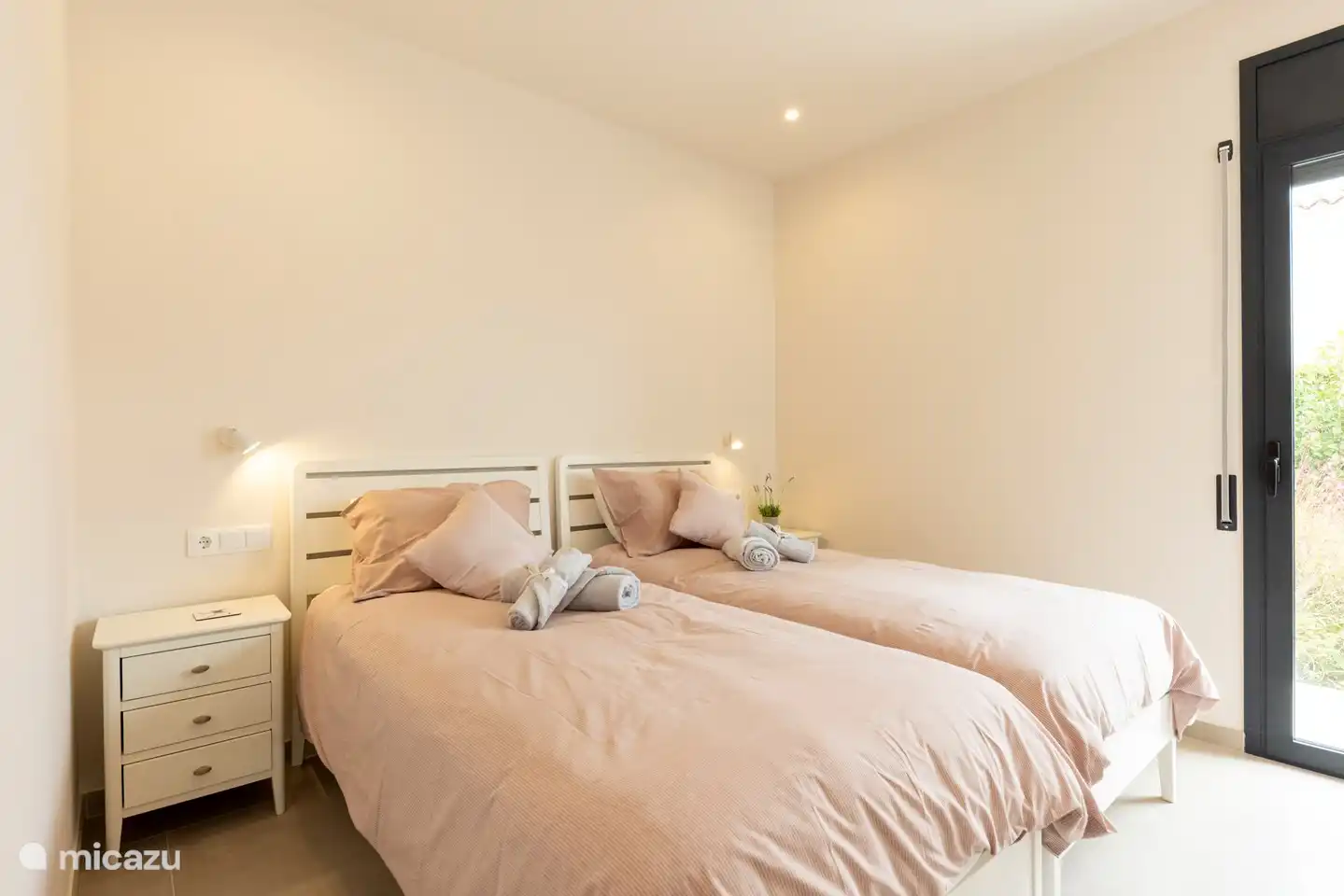 chambre rez-de-chaussée, 2x 1 lit