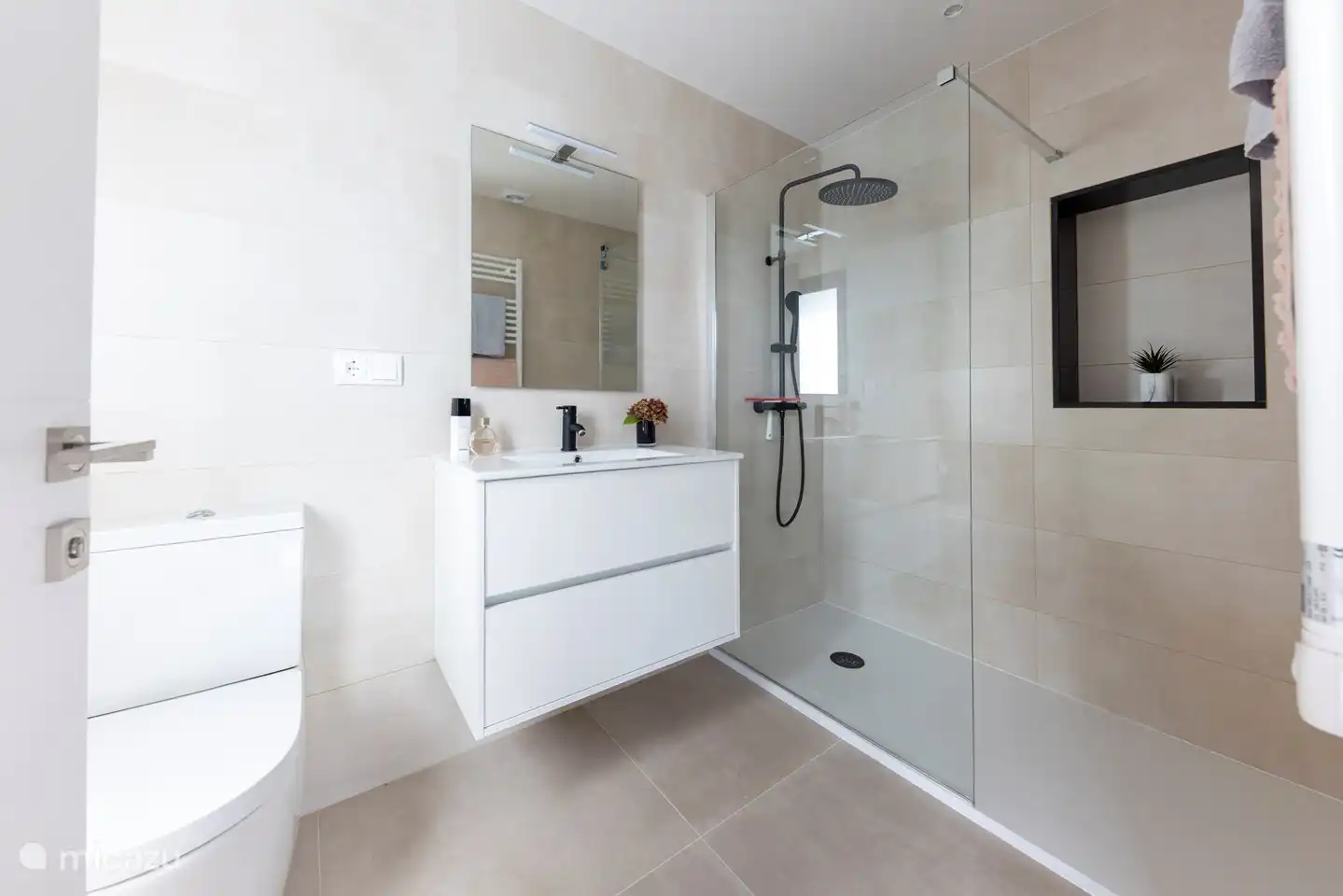 1er étage, salle de bain