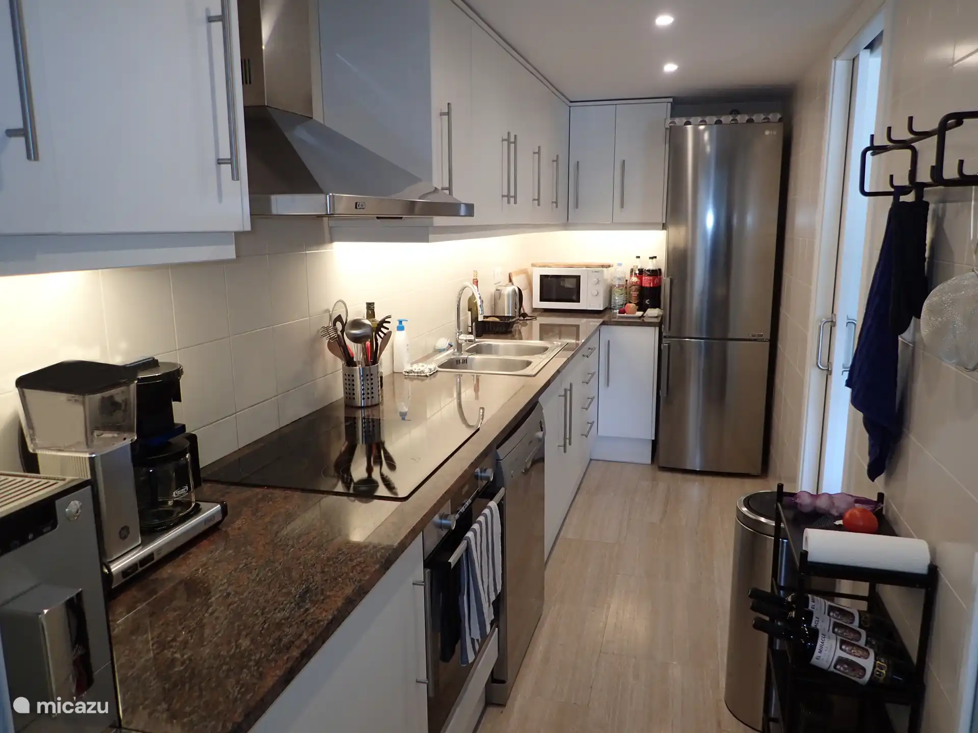 fully equipped kitchen