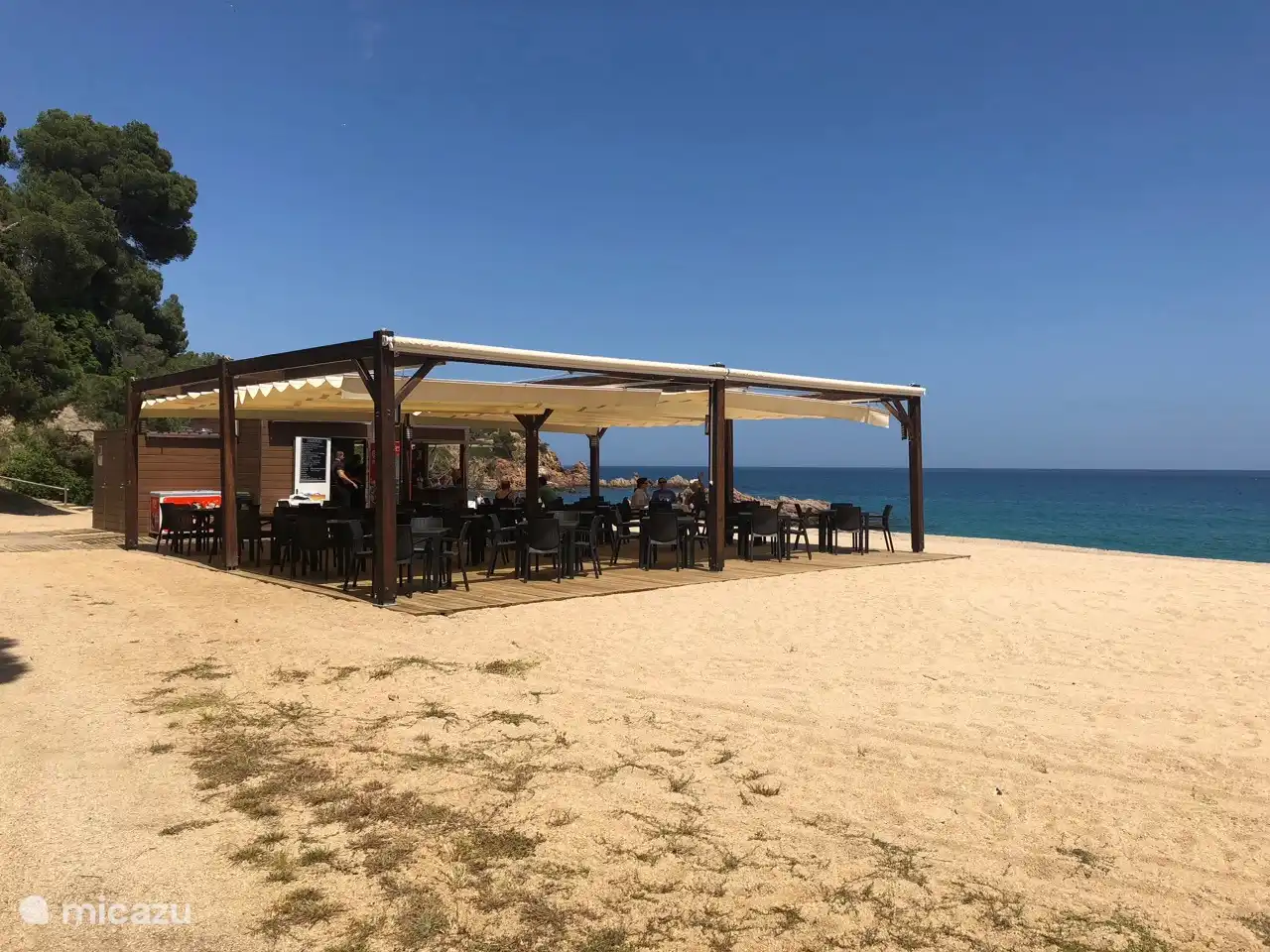 Xuiringito on the beach