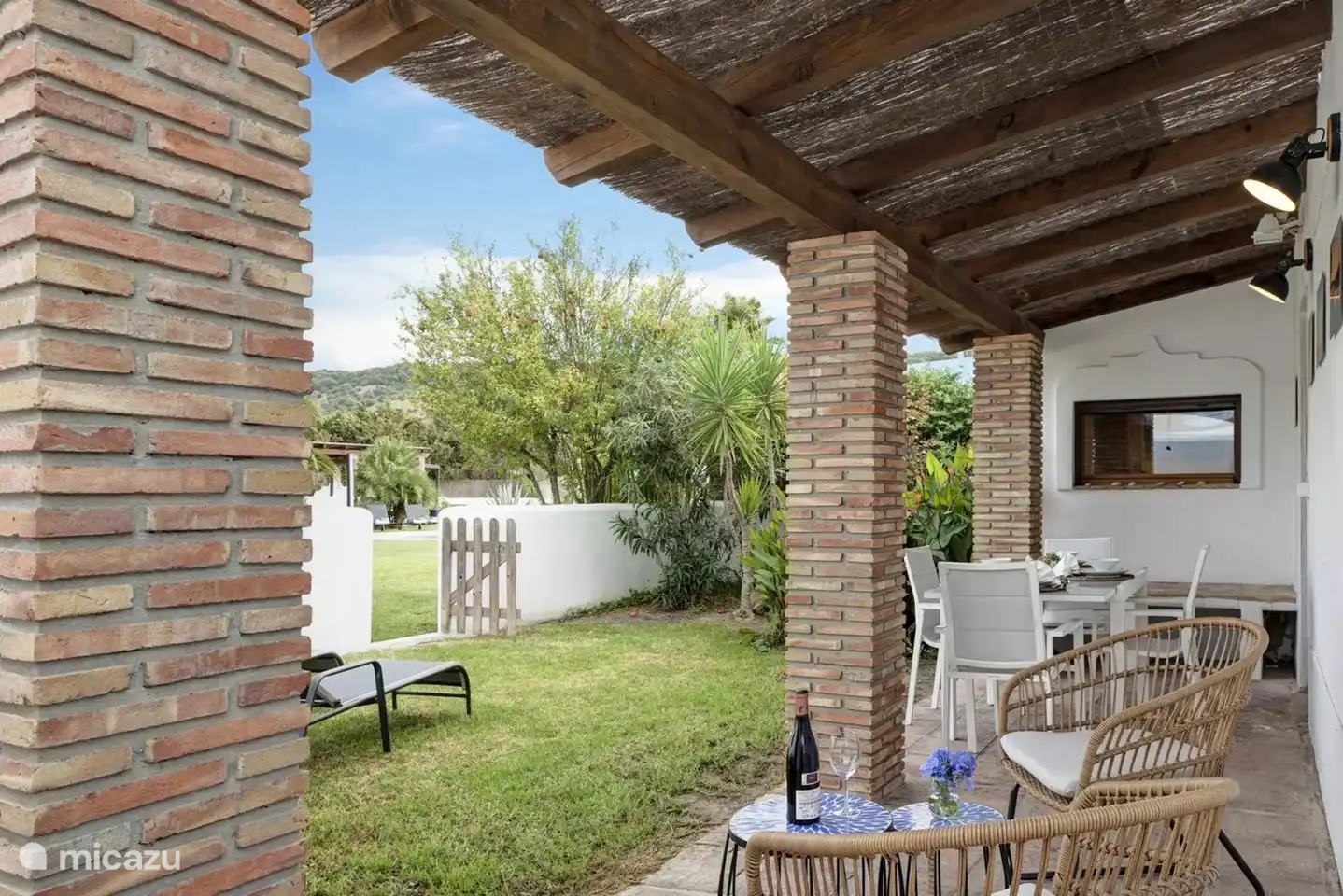 terrace + private garden la casita